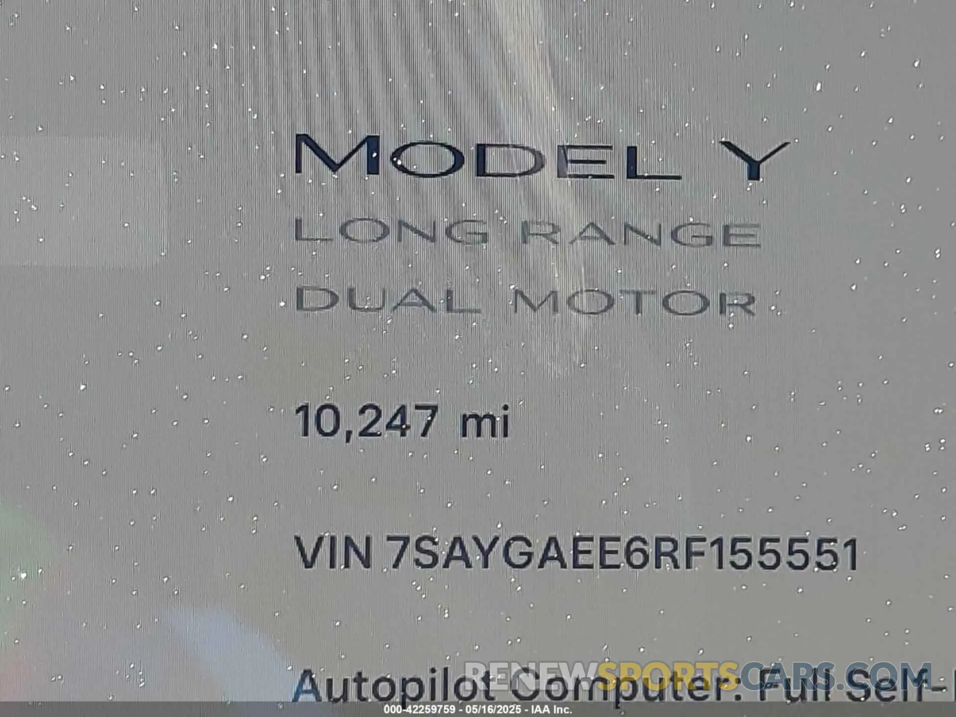 14 Photograph of a damaged car 7SAYGAEE6RF155551 TESLA MODEL Y 2024