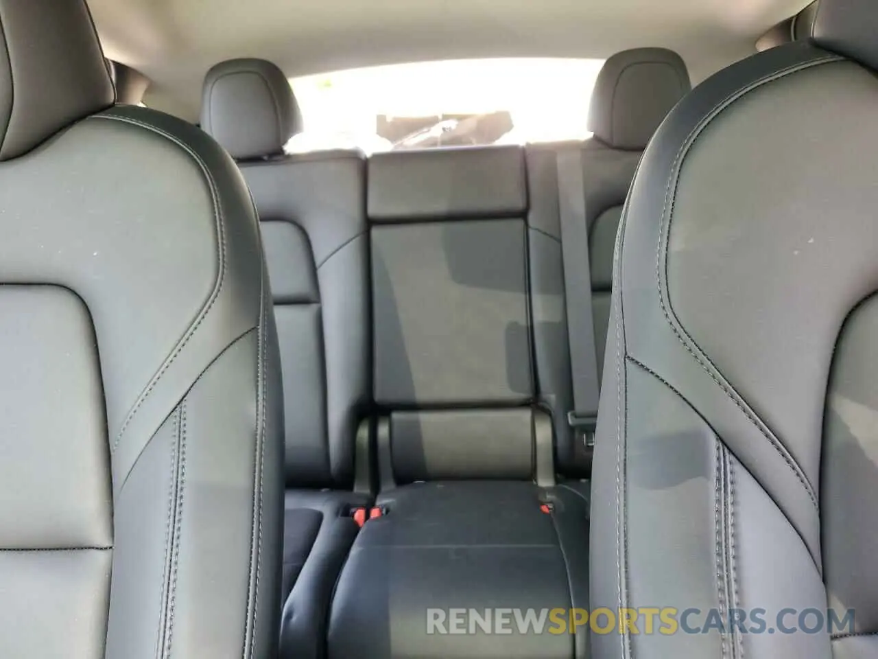 10 Photograph of a damaged car 7SAYGAEE6RF160698 TESLA MODEL Y 2024