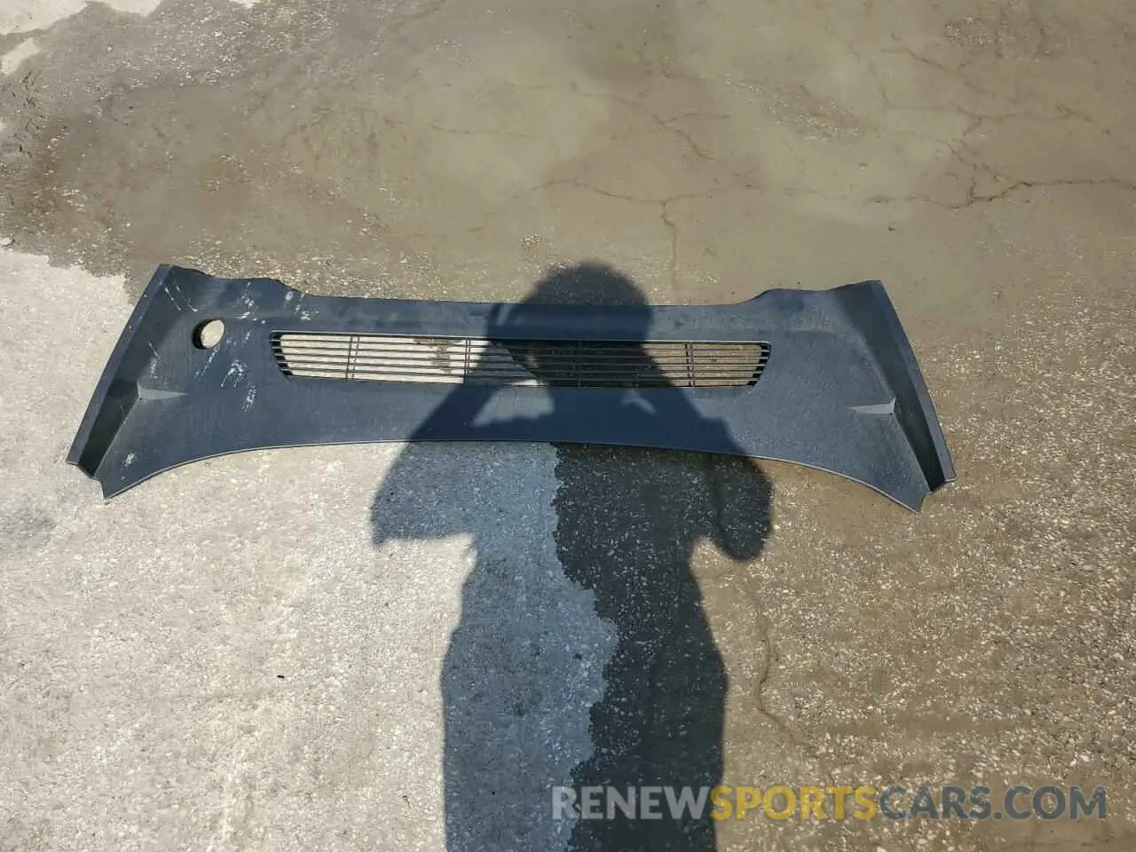 13 Photograph of a damaged car 7SAYGAEE6RF160698 TESLA MODEL Y 2024