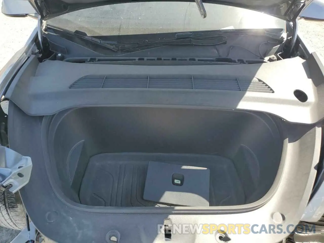 12 Photograph of a damaged car 7SAYGAEE6RF168333 TESLA MODEL Y 2024