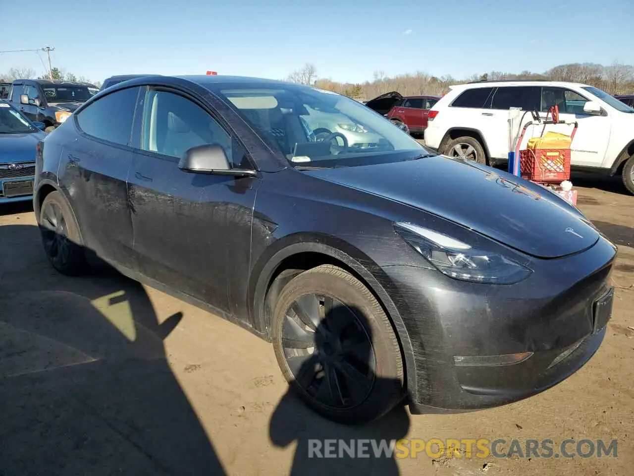 4 Photograph of a damaged car 7SAYGAEE6RF170406 TESLA MODEL Y 2024