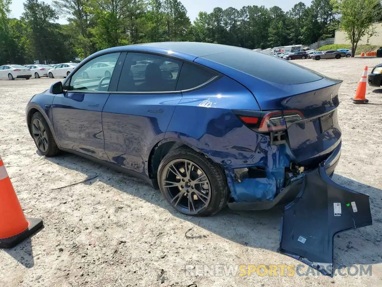 2 Photograph of a damaged car 7SAYGAEE6RF202481 TESLA MODEL Y 2024