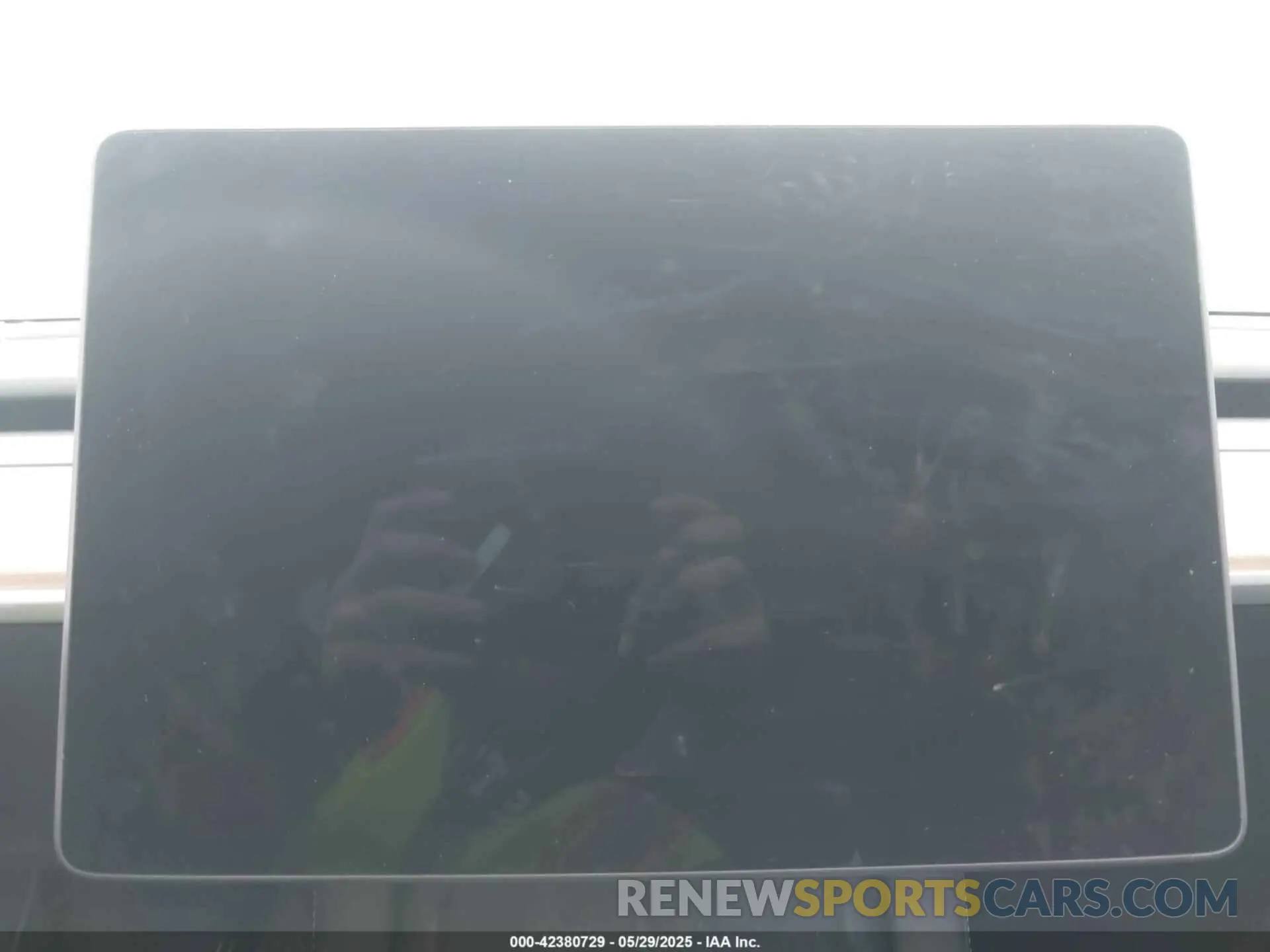 16 Photograph of a damaged car 7SAYGAEE6RF988976 TESLA MODEL Y 2024