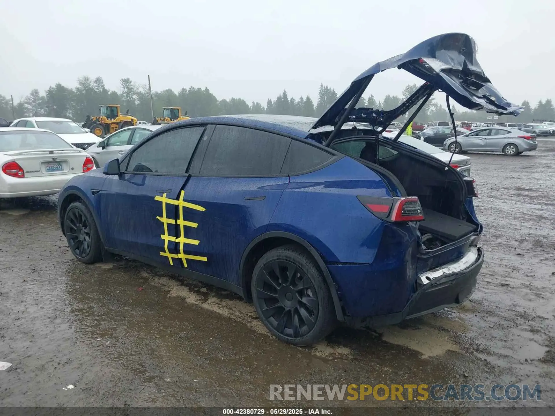 3 Photograph of a damaged car 7SAYGAEE6RF988976 TESLA MODEL Y 2024