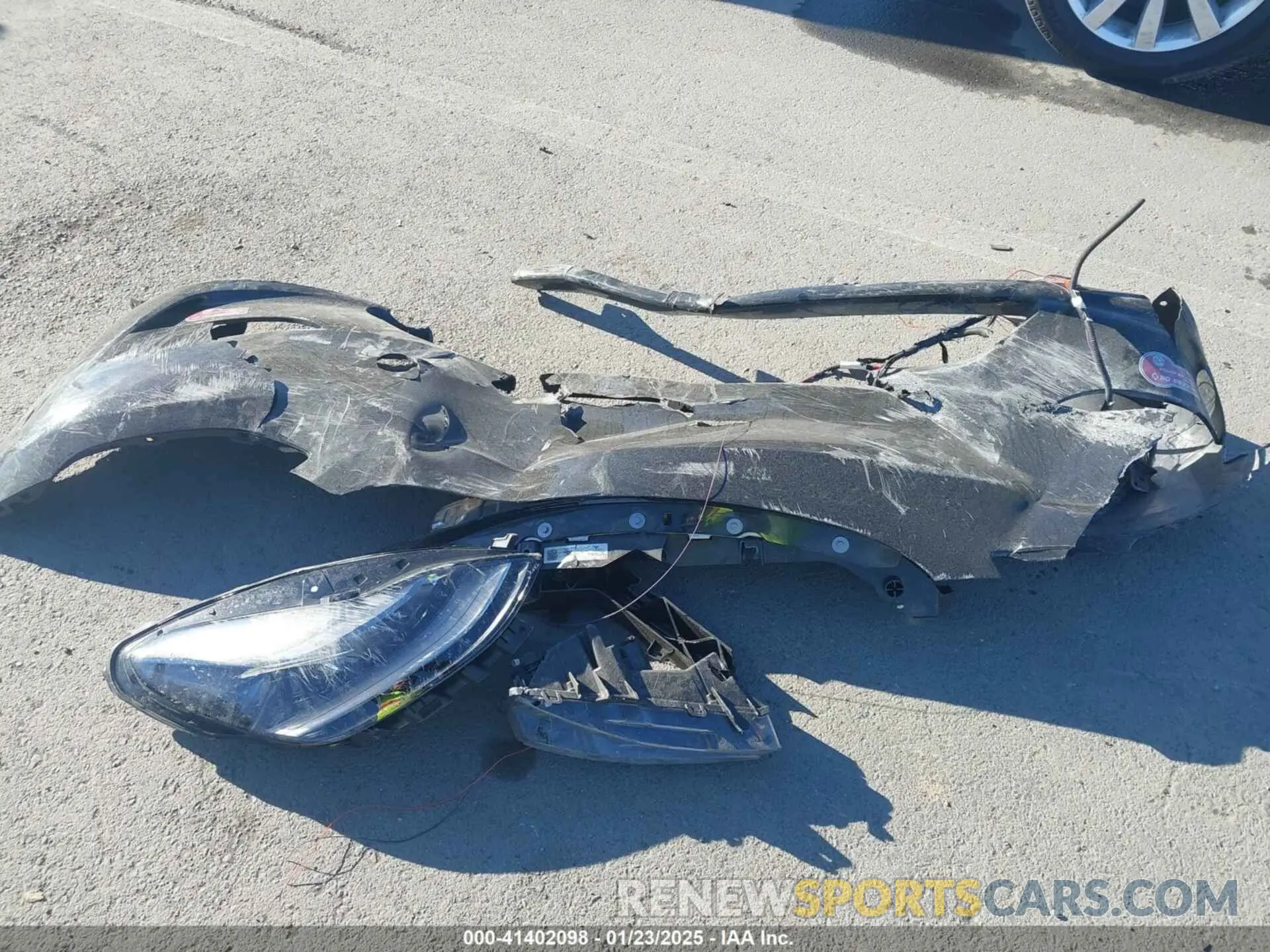 11 Photograph of a damaged car 7SAYGAEE7RF014424 TESLA MODEL Y 2024