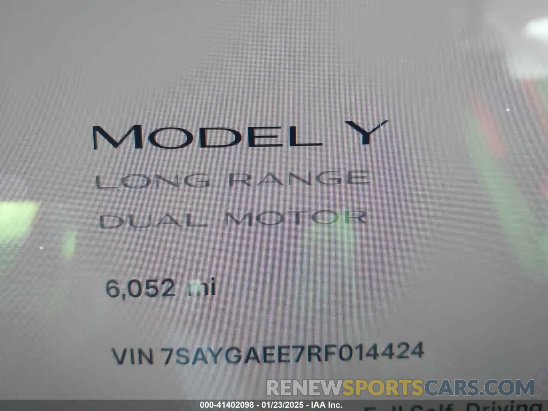 15 Photograph of a damaged car 7SAYGAEE7RF014424 TESLA MODEL Y 2024