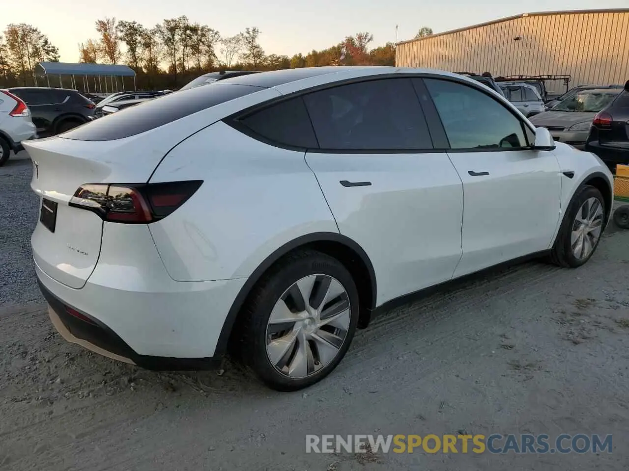 3 Photograph of a damaged car 7SAYGAEE7RF091388 TESLA MODEL Y 2024