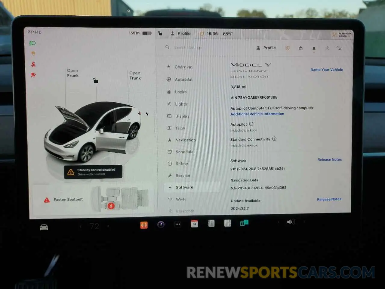 9 Photograph of a damaged car 7SAYGAEE7RF091388 TESLA MODEL Y 2024