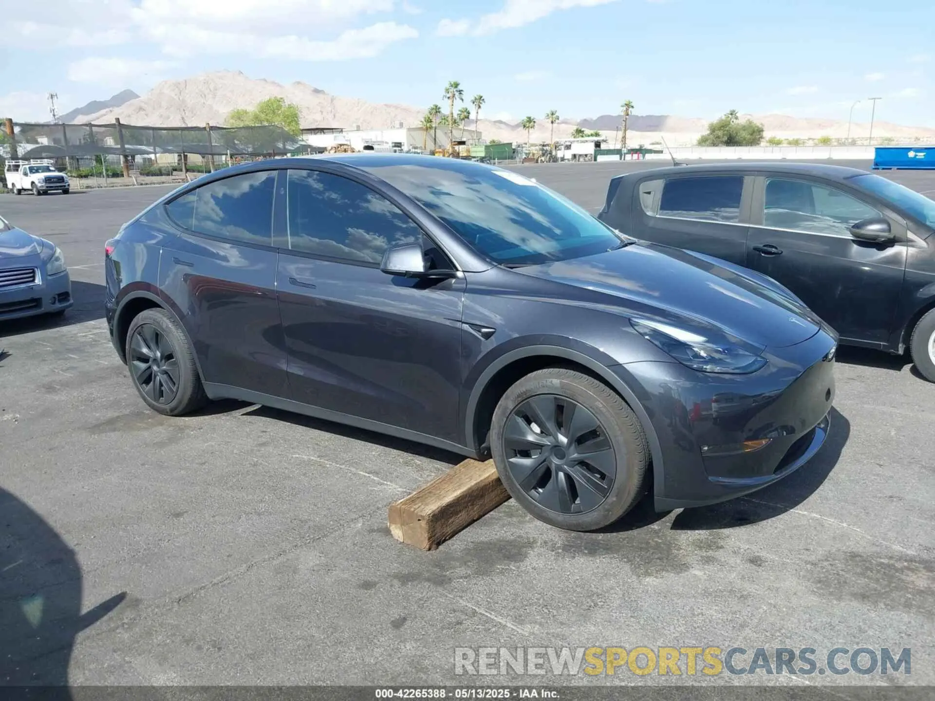 1 Photograph of a damaged car 7SAYGAEE7RF119884 TESLA MODEL Y 2024