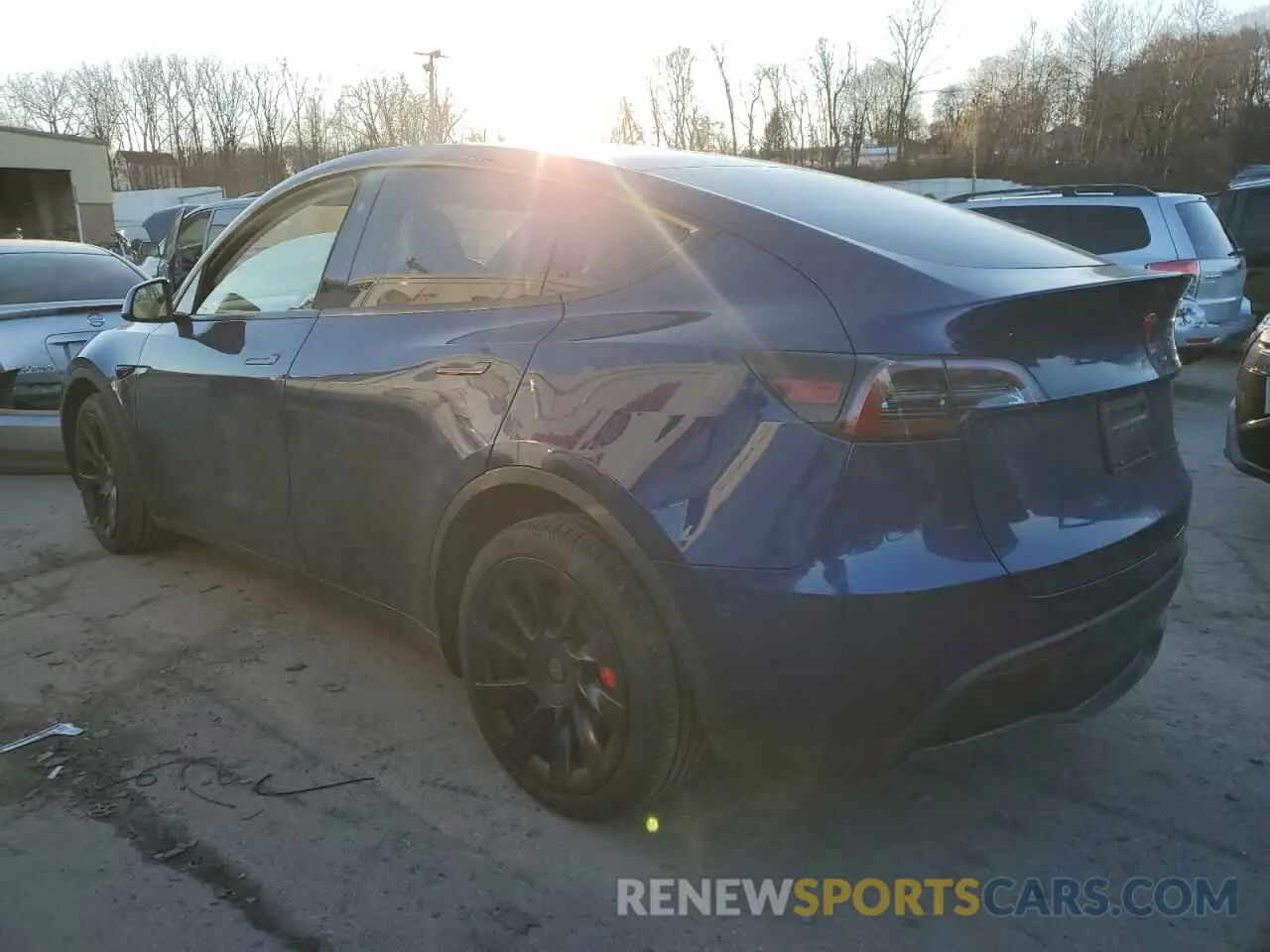 2 Photograph of a damaged car 7SAYGAEE7RF152786 TESLA MODEL Y 2024