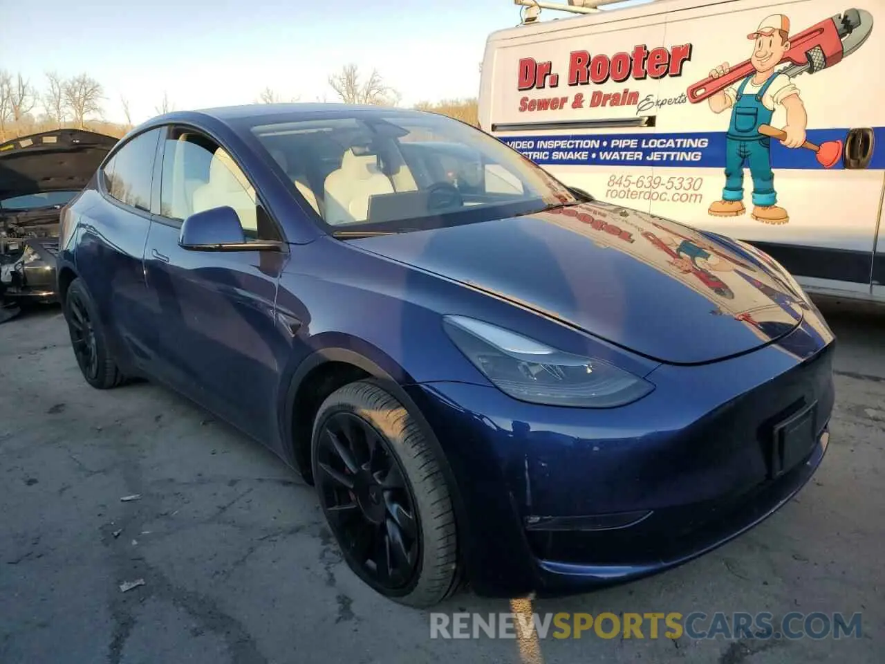 4 Photograph of a damaged car 7SAYGAEE7RF152786 TESLA MODEL Y 2024