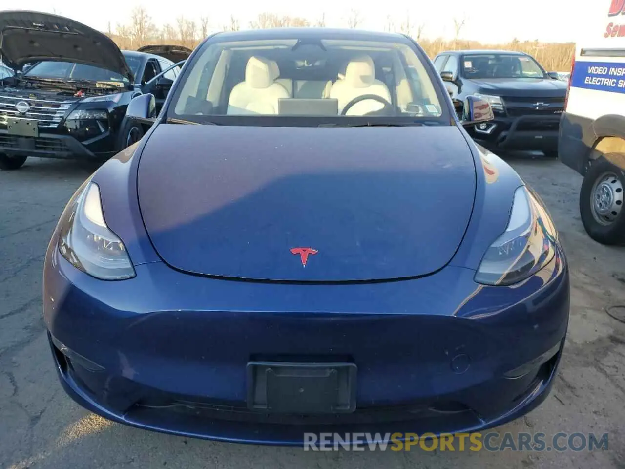 5 Photograph of a damaged car 7SAYGAEE7RF152786 TESLA MODEL Y 2024
