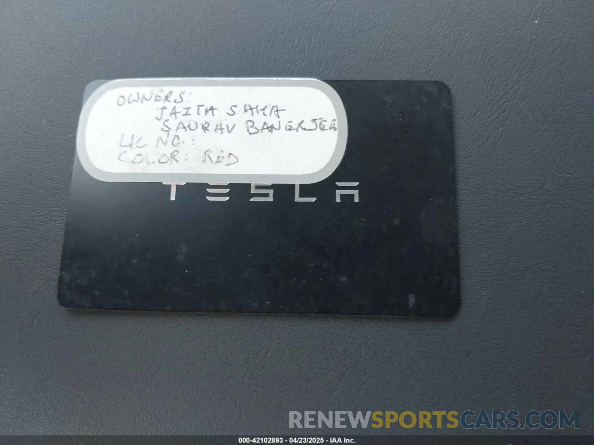 11 Photograph of a damaged car 7SAYGAEE7RF167448 TESLA MODEL Y 2024