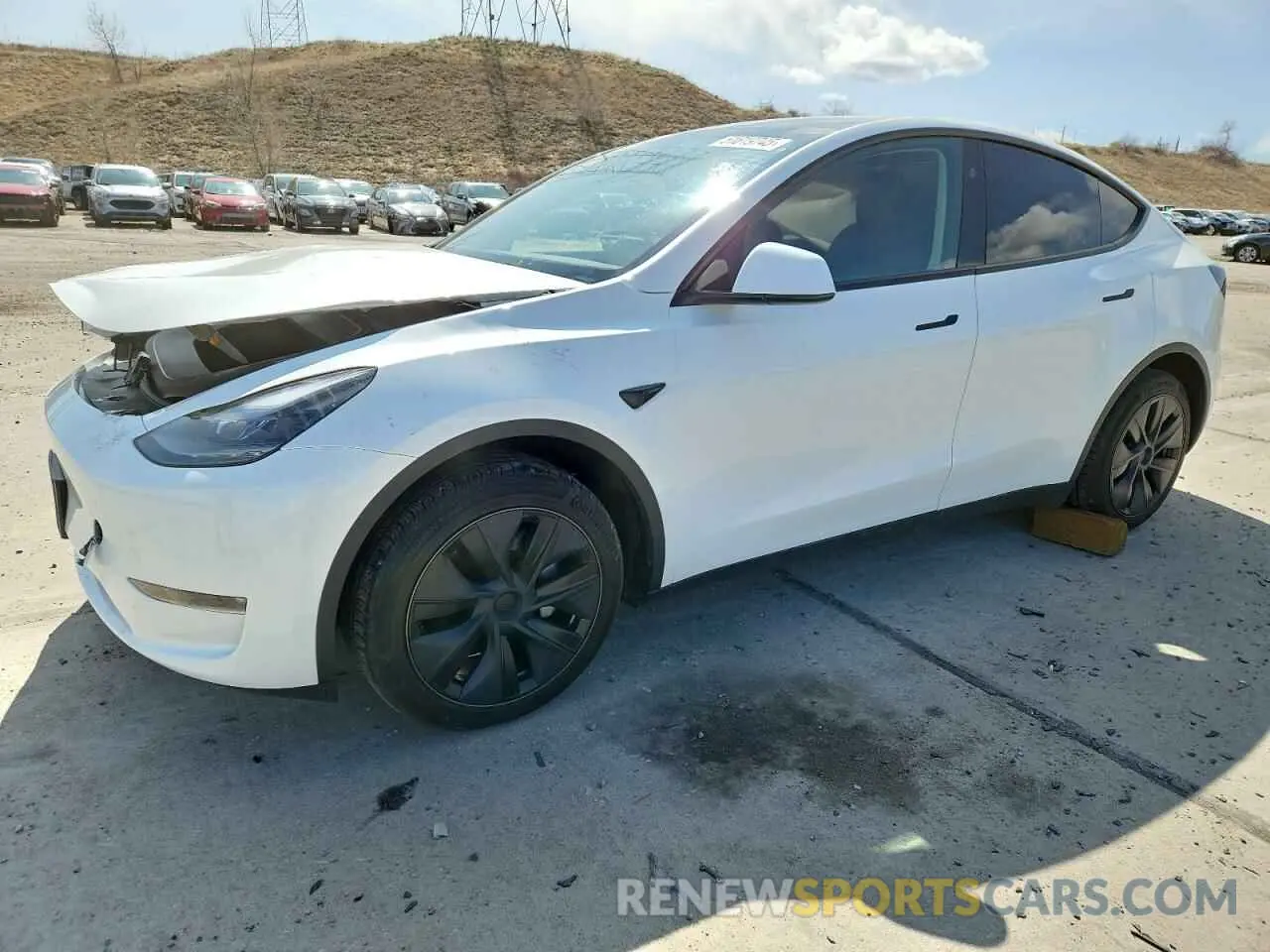 1 Photograph of a damaged car 7SAYGAEE7RF205700 TESLA MODEL Y 2024