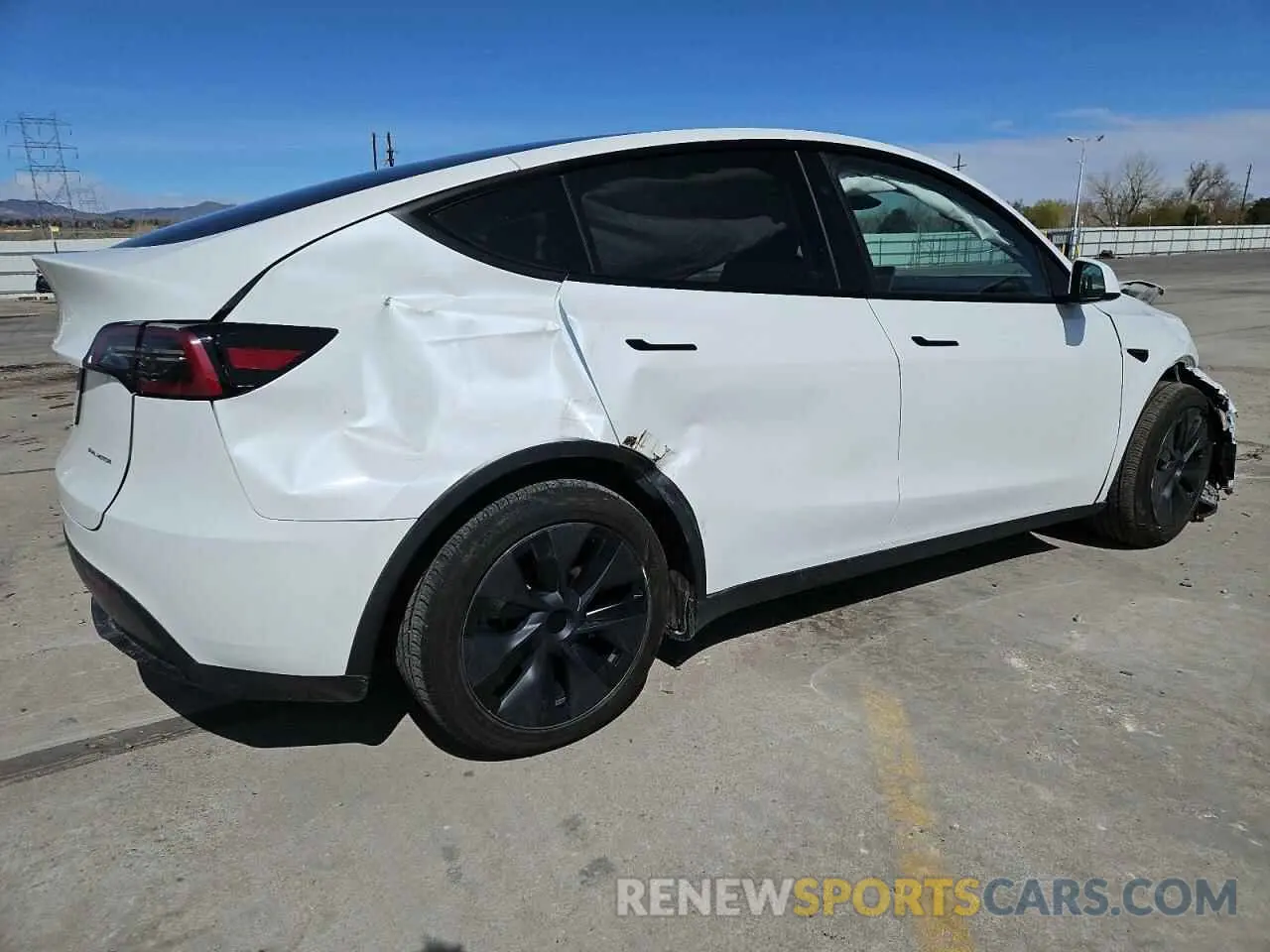 3 Photograph of a damaged car 7SAYGAEE7RF205700 TESLA MODEL Y 2024