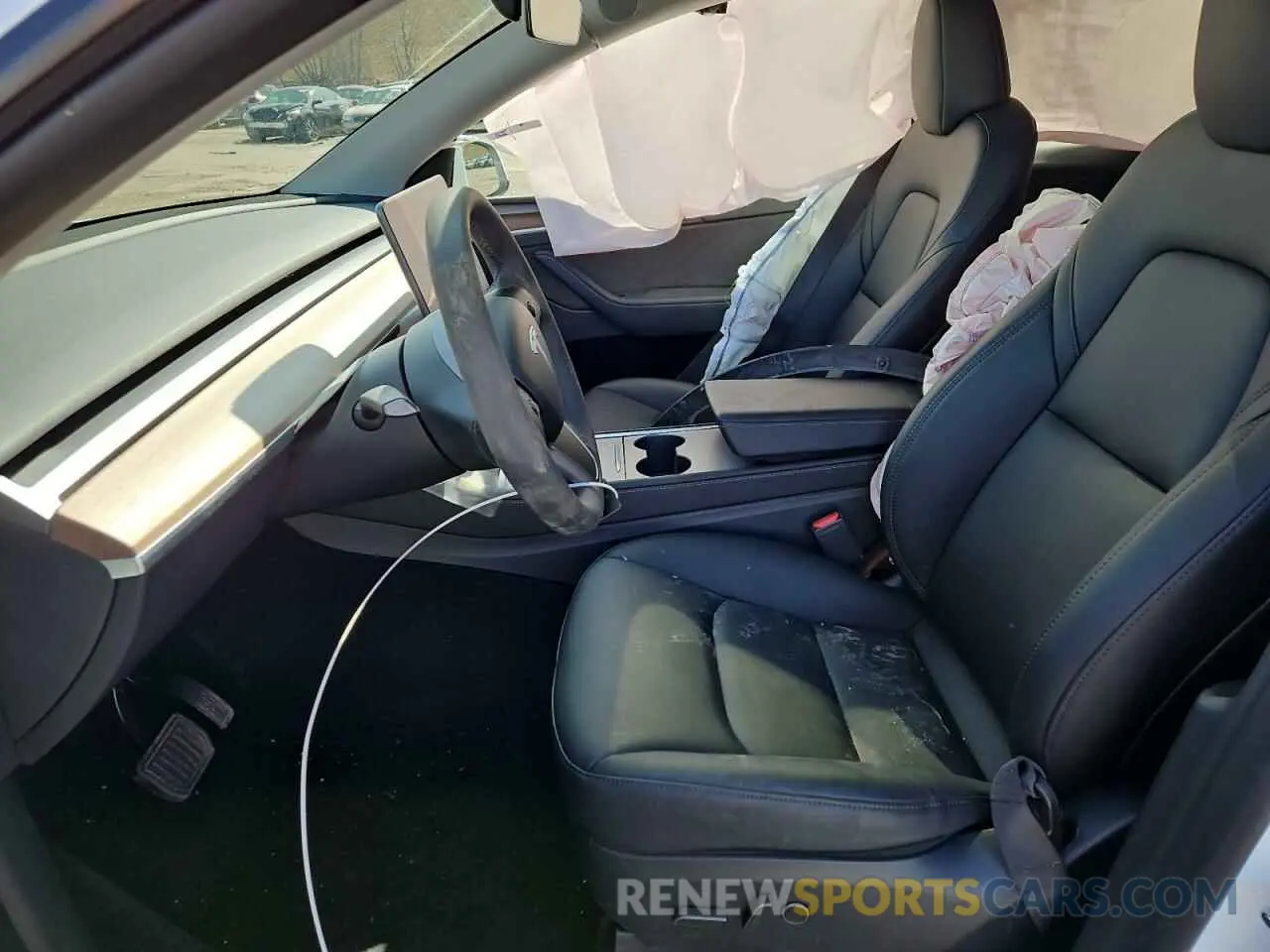 7 Photograph of a damaged car 7SAYGAEE7RF205700 TESLA MODEL Y 2024