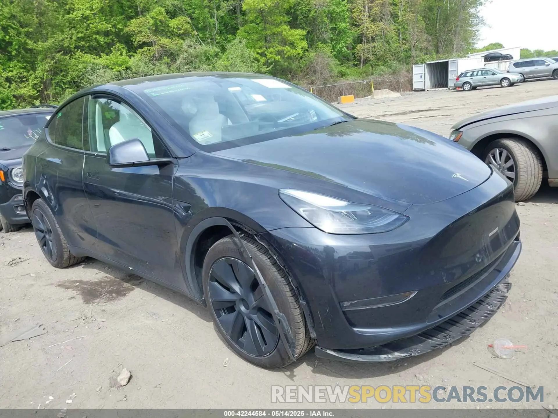 1 Photograph of a damaged car 7SAYGAEE8RF198904 TESLA MODEL Y 2024