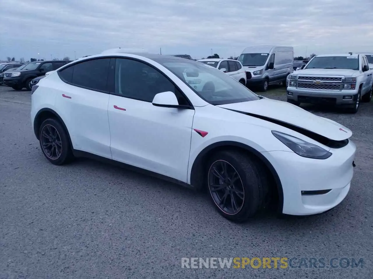 4 Photograph of a damaged car 7SAYGAEE9RF099721 TESLA MODEL Y 2024