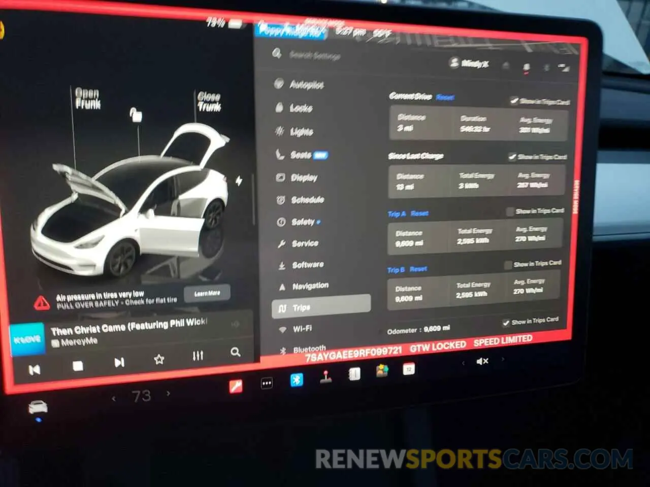 9 Photograph of a damaged car 7SAYGAEE9RF099721 TESLA MODEL Y 2024
