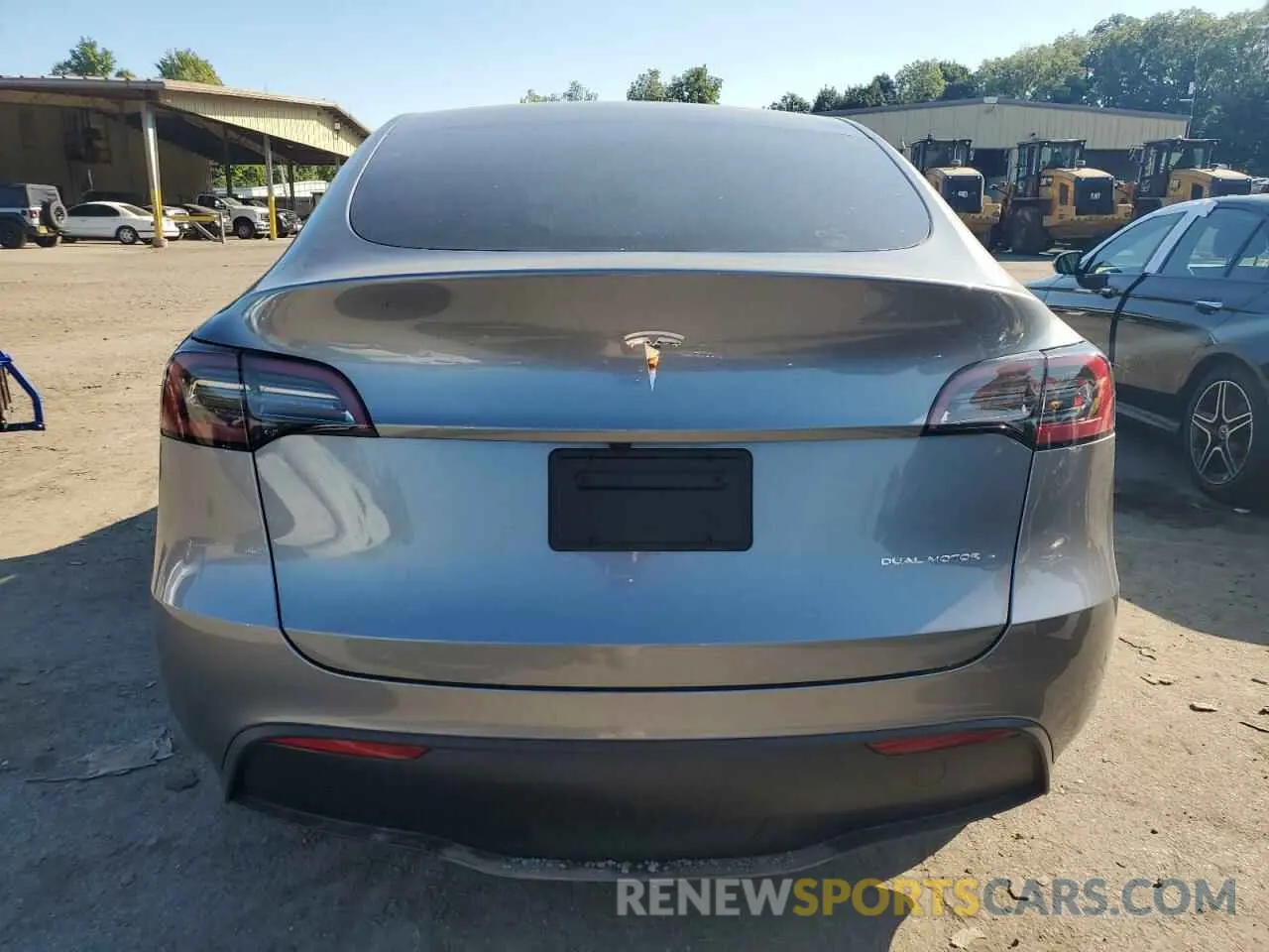 6 Photograph of a damaged car 7SAYGAEE9RF109602 TESLA MODEL Y 2024