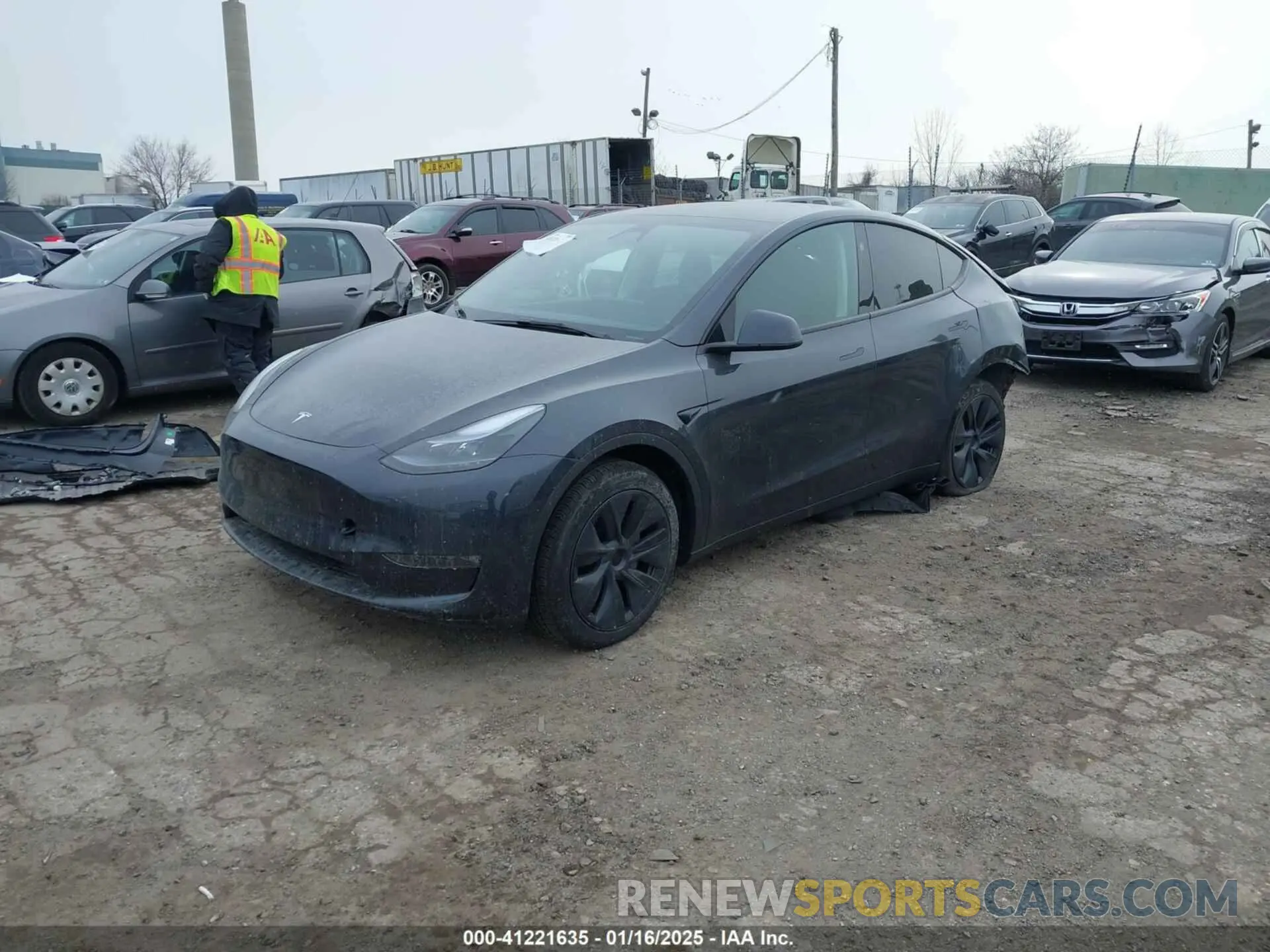 2 Photograph of a damaged car 7SAYGAEE9RF180802 TESLA MODEL Y 2024