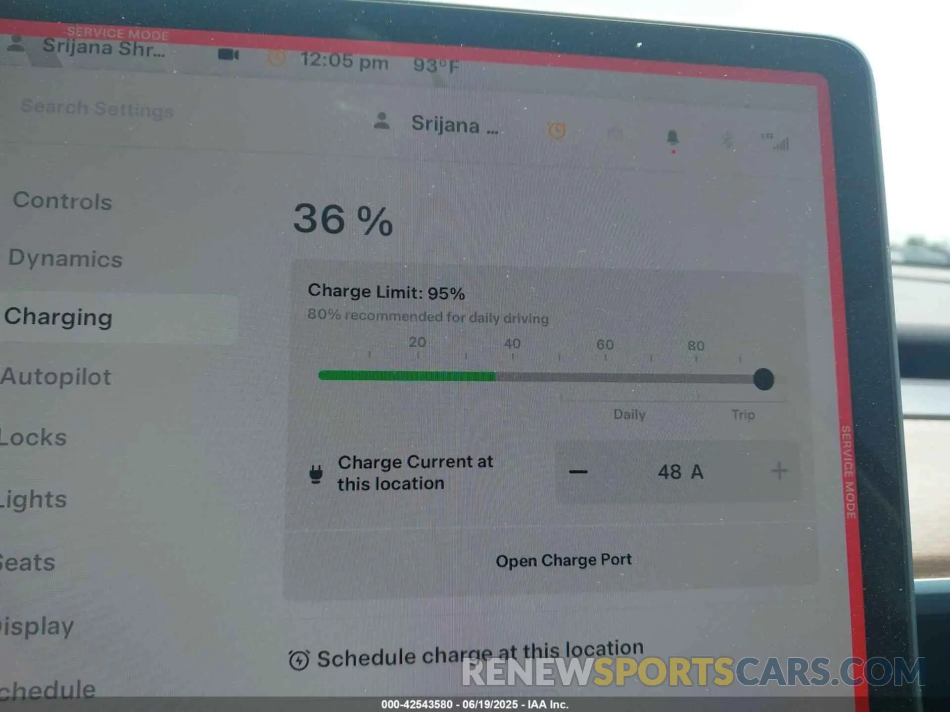 16 Photograph of a damaged car 7SAYGAEEXRF066758 TESLA MODEL Y 2024