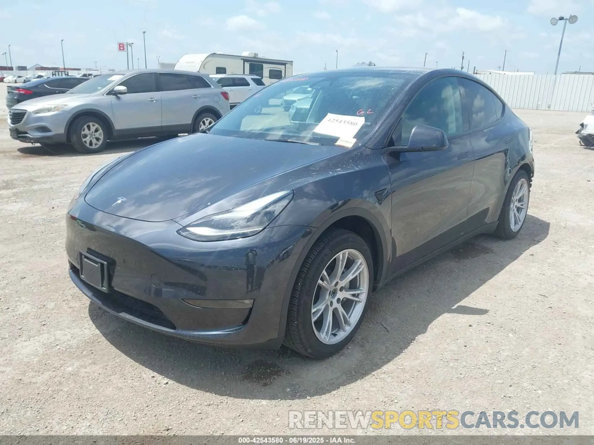 2 Photograph of a damaged car 7SAYGAEEXRF066758 TESLA MODEL Y 2024
