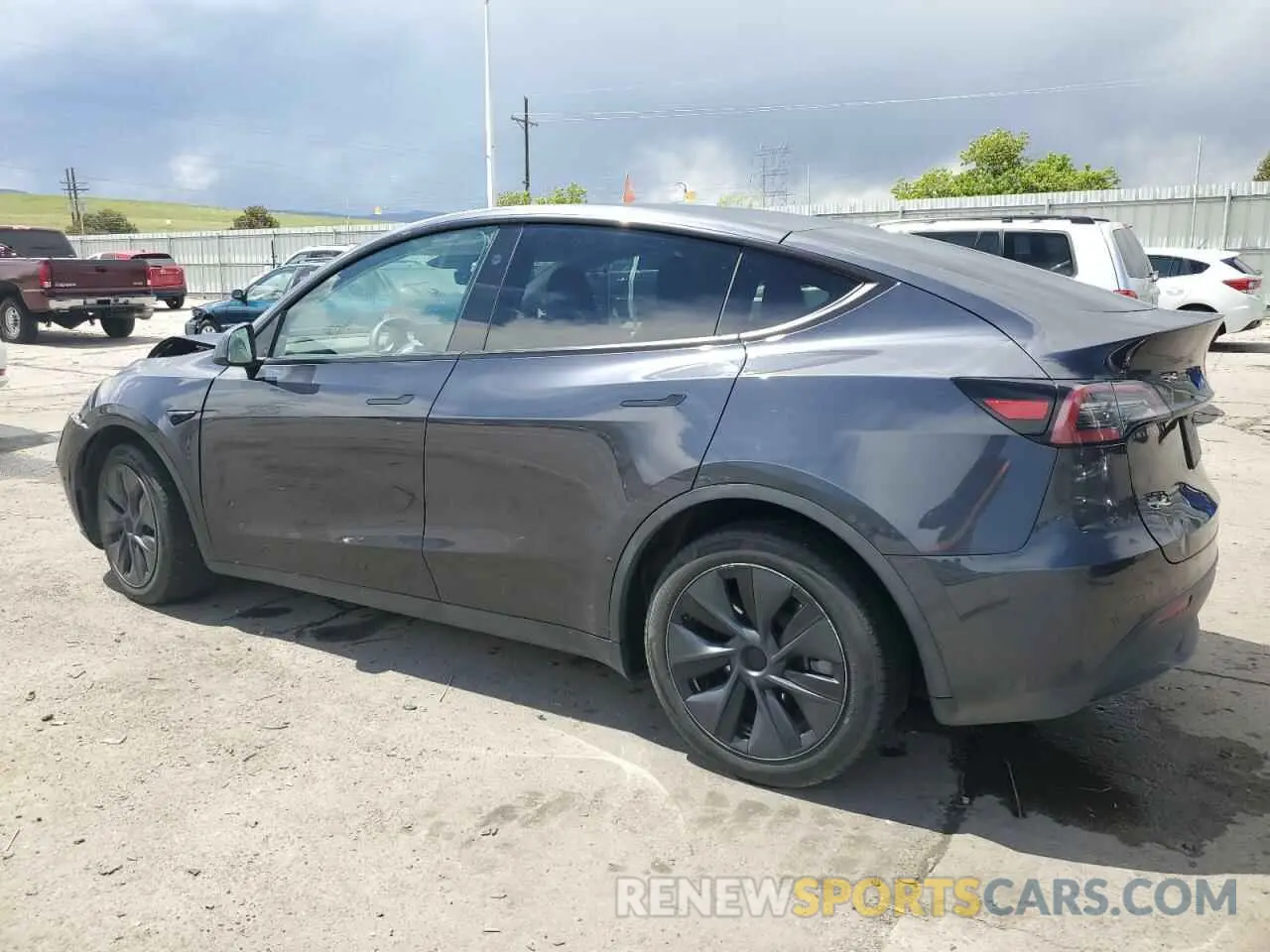 2 Photograph of a damaged car 7SAYGAEEXRF115893 TESLA MODEL Y 2024