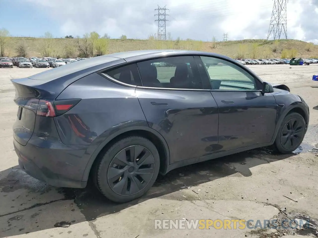 3 Photograph of a damaged car 7SAYGAEEXRF115893 TESLA MODEL Y 2024