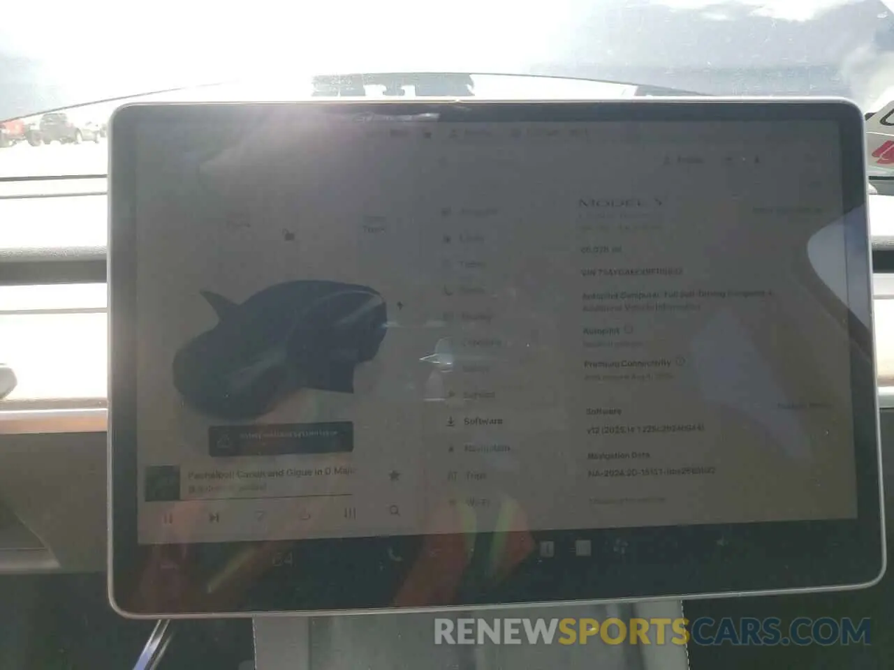 9 Photograph of a damaged car 7SAYGAEEXRF115893 TESLA MODEL Y 2024