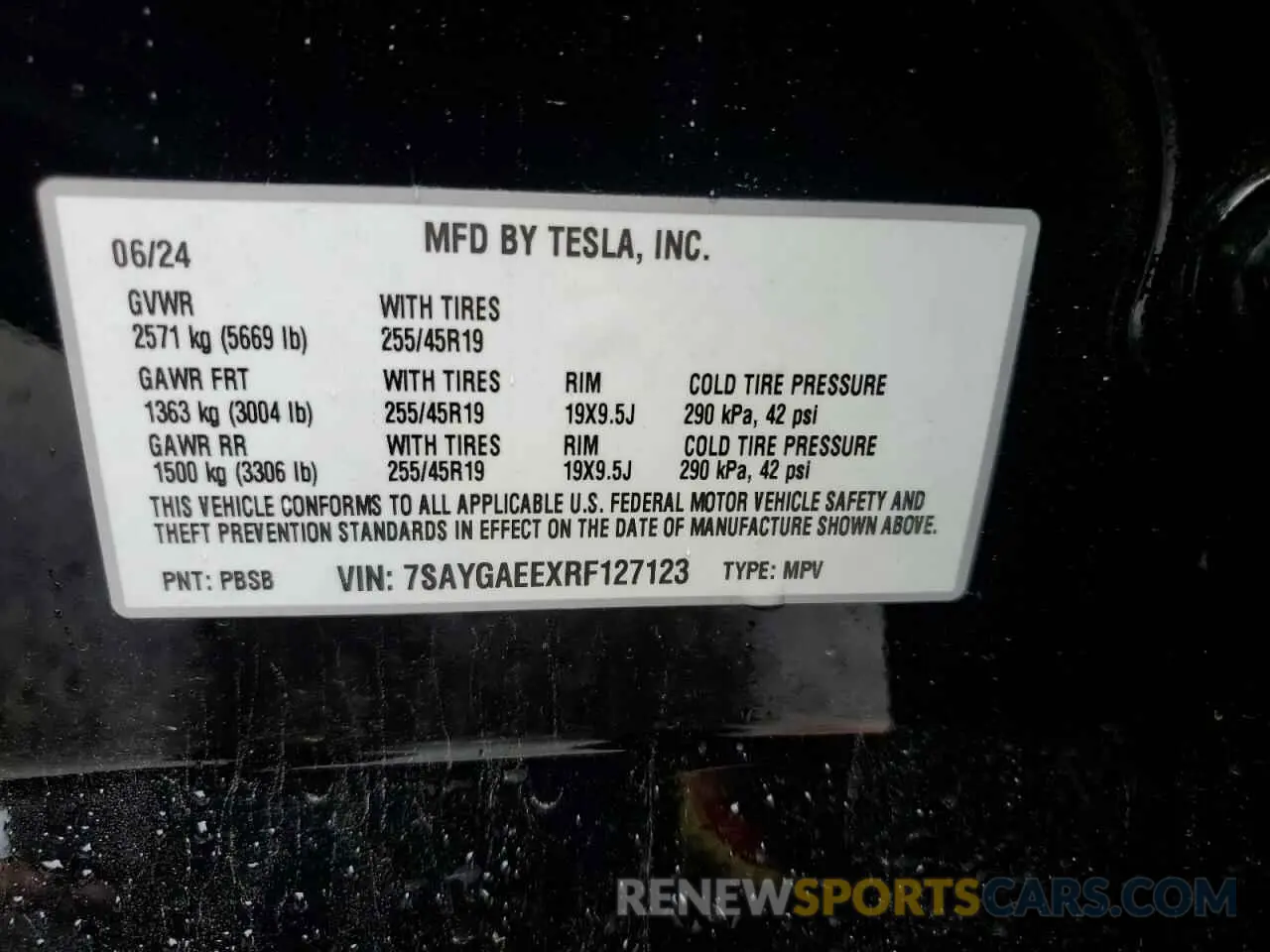 13 Photograph of a damaged car 7SAYGAEEXRF127123 TESLA MODEL Y 2024