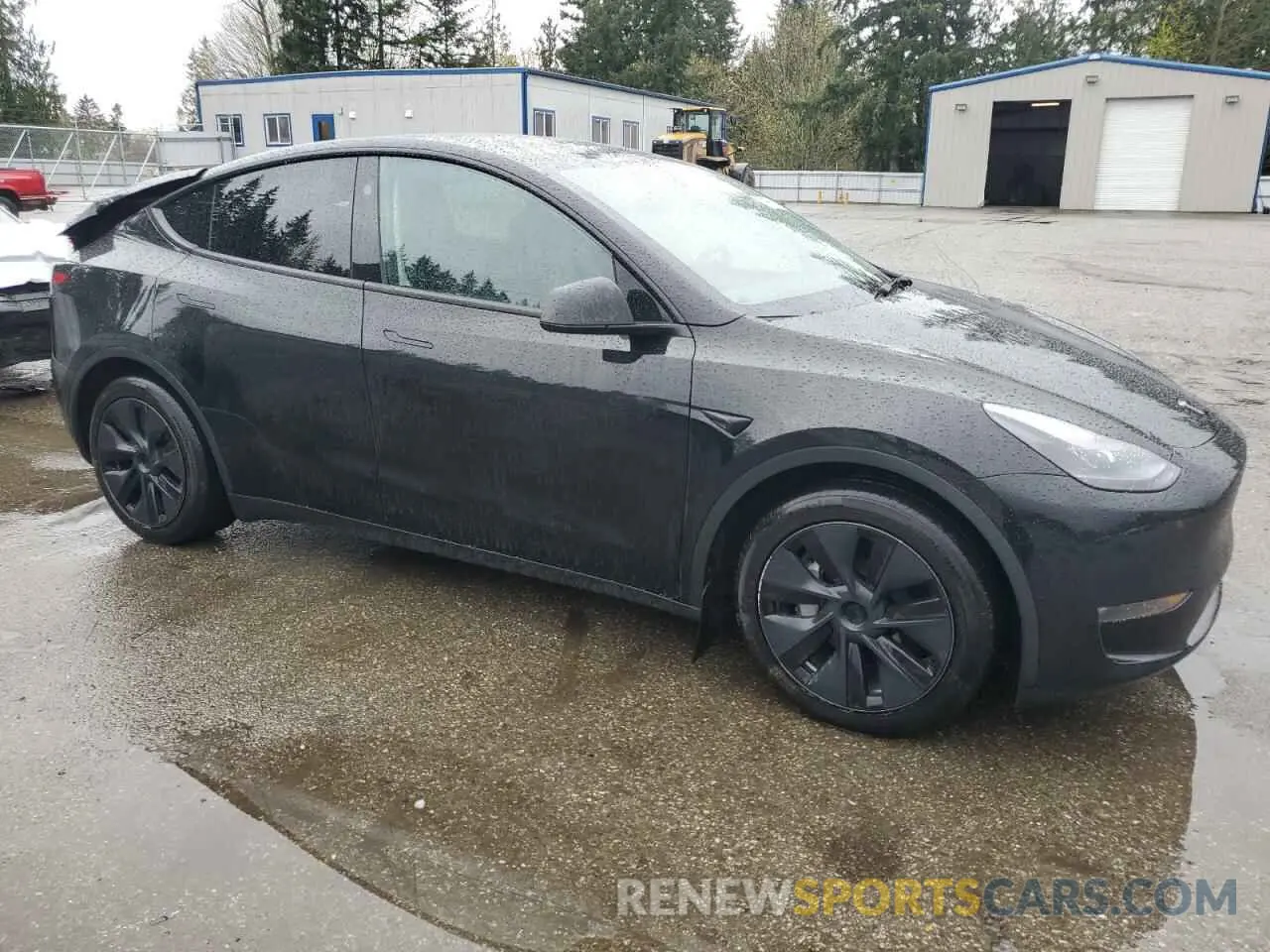 4 Photograph of a damaged car 7SAYGAEEXRF127123 TESLA MODEL Y 2024