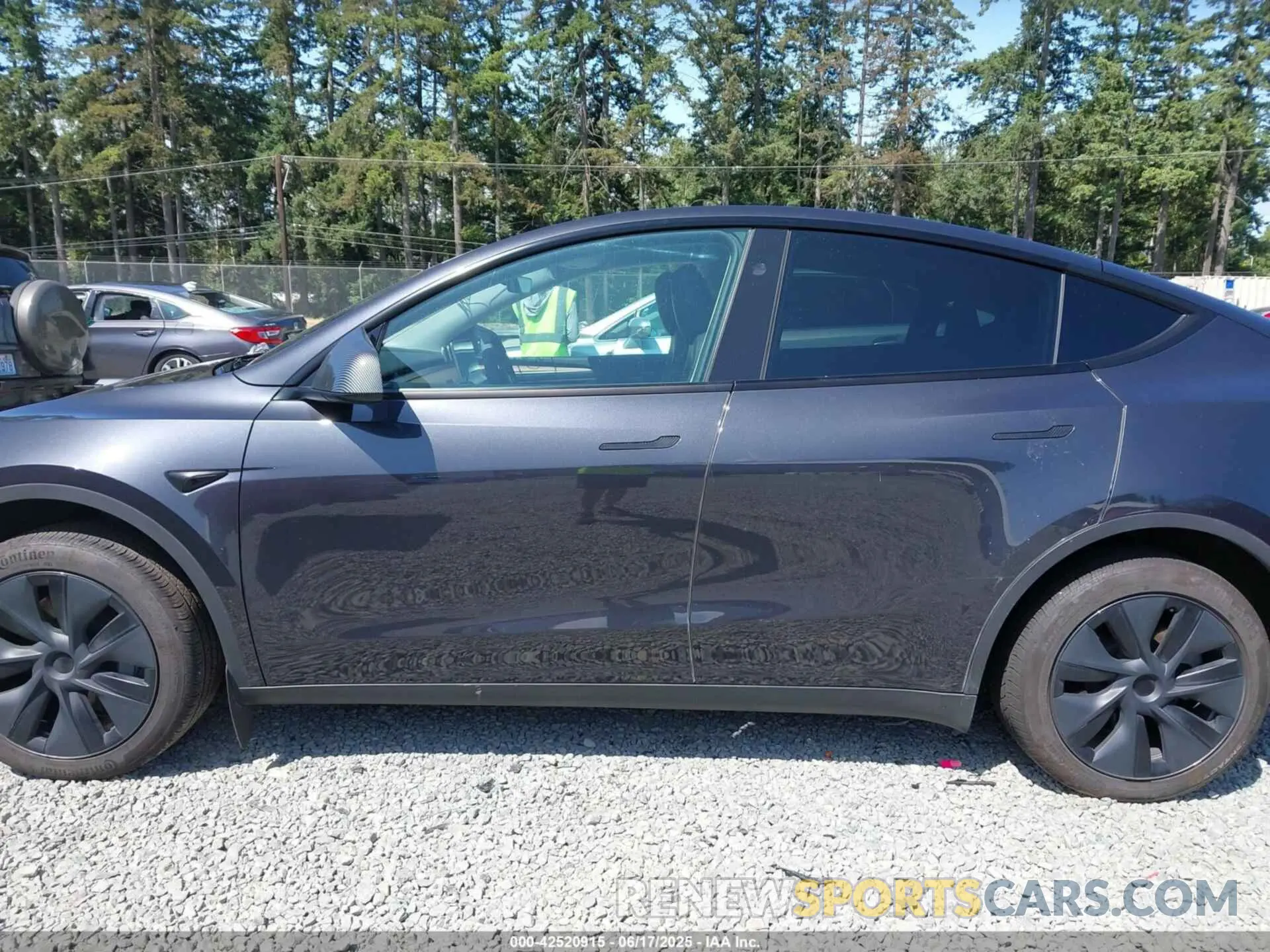 15 Photograph of a damaged car 7SAYGAEEXRF180212 TESLA MODEL Y 2024