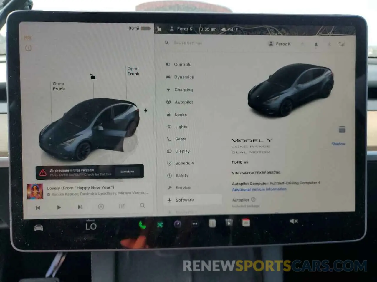 9 Photograph of a damaged car 7SAYGAEEXRF988799 TESLA MODEL Y 2024