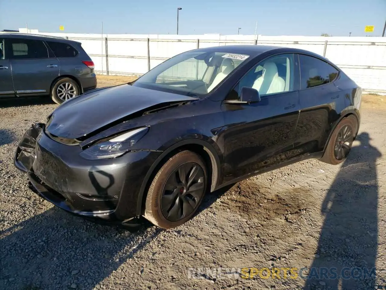 1 Photograph of a damaged car 7SAYGAEEXRF991797 TESLA MODEL Y 2024