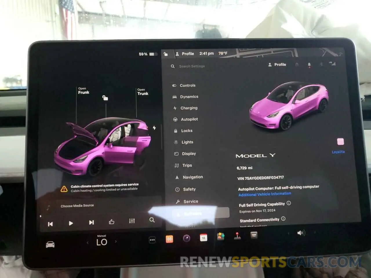 9 Photograph of a damaged car 7SAYGDED0RF034717 TESLA MODEL Y 2024