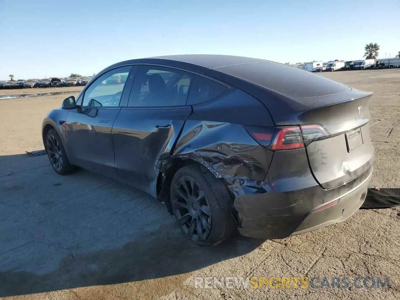 2 Photograph of a damaged car 7SAYGDED0RF040677 TESLA MODEL Y 2024