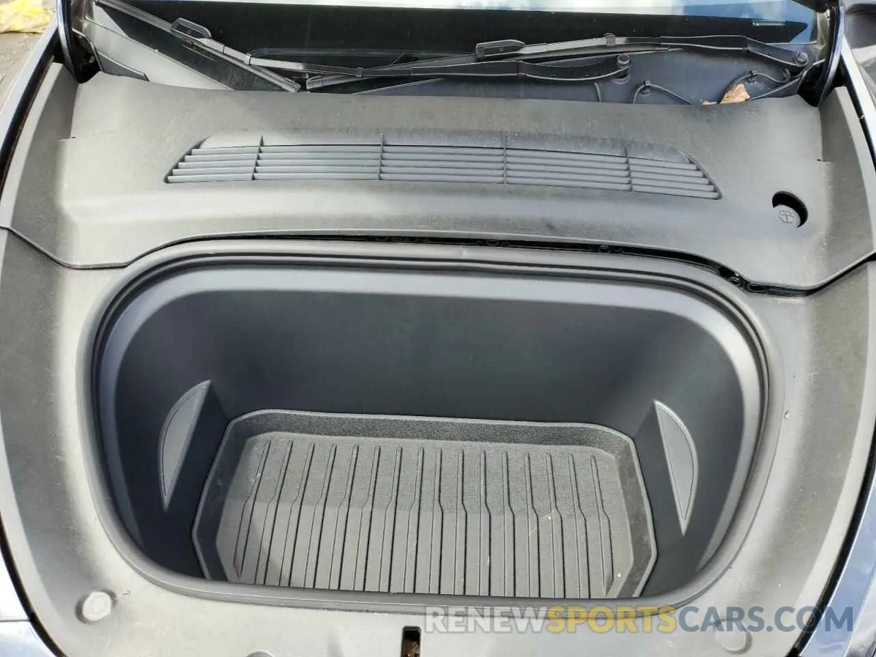 11 Photograph of a damaged car 7SAYGDED0RF043675 TESLA MODEL Y 2024