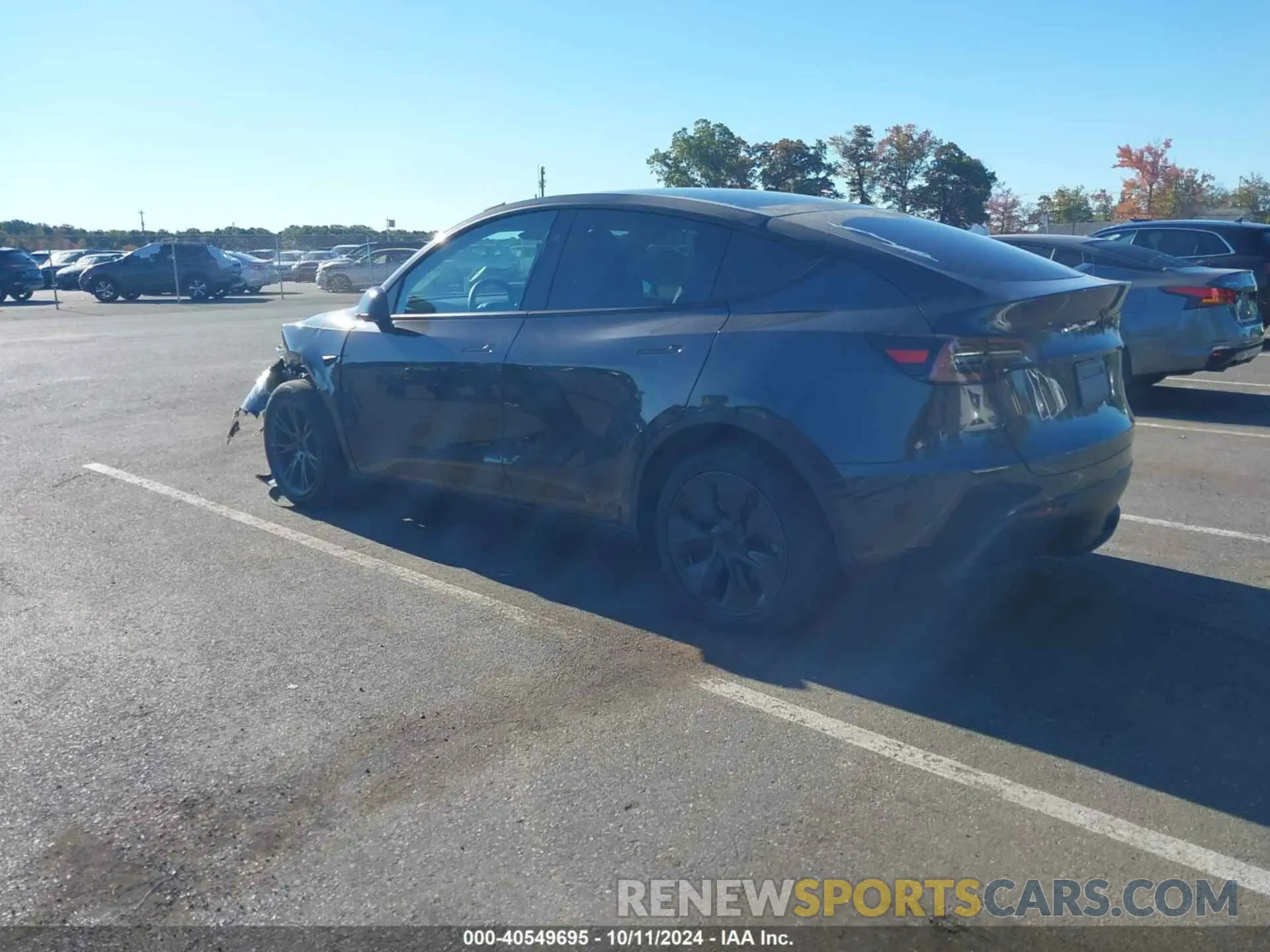 3 Photograph of a damaged car 7SAYGDED0RF178607 TESLA MODEL Y 2024