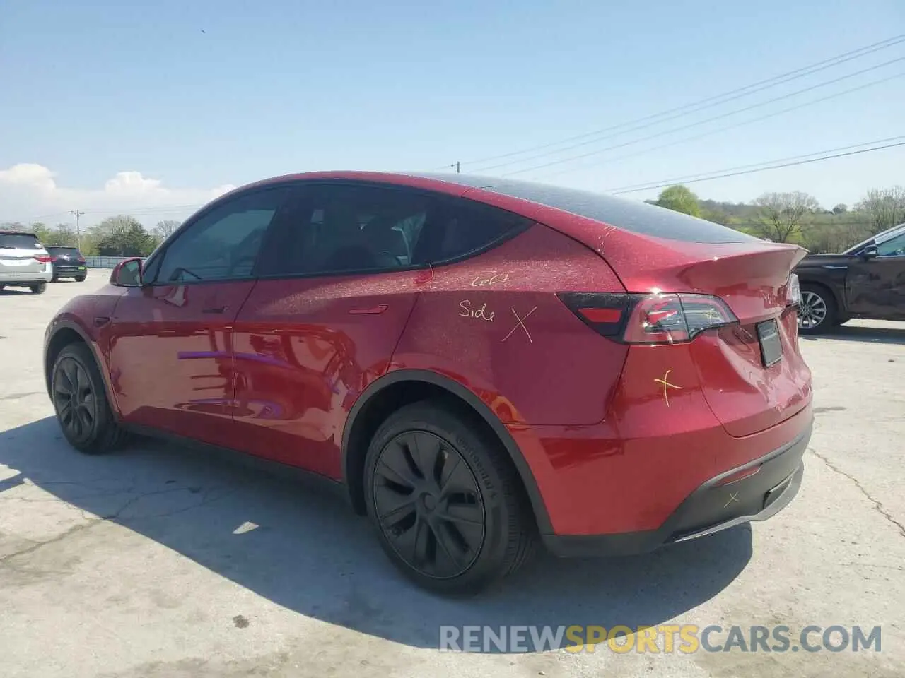 2 Photograph of a damaged car 7SAYGDED0RF191020 TESLA MODEL Y 2024