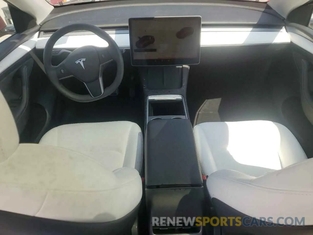8 Photograph of a damaged car 7SAYGDED0RF191020 TESLA MODEL Y 2024