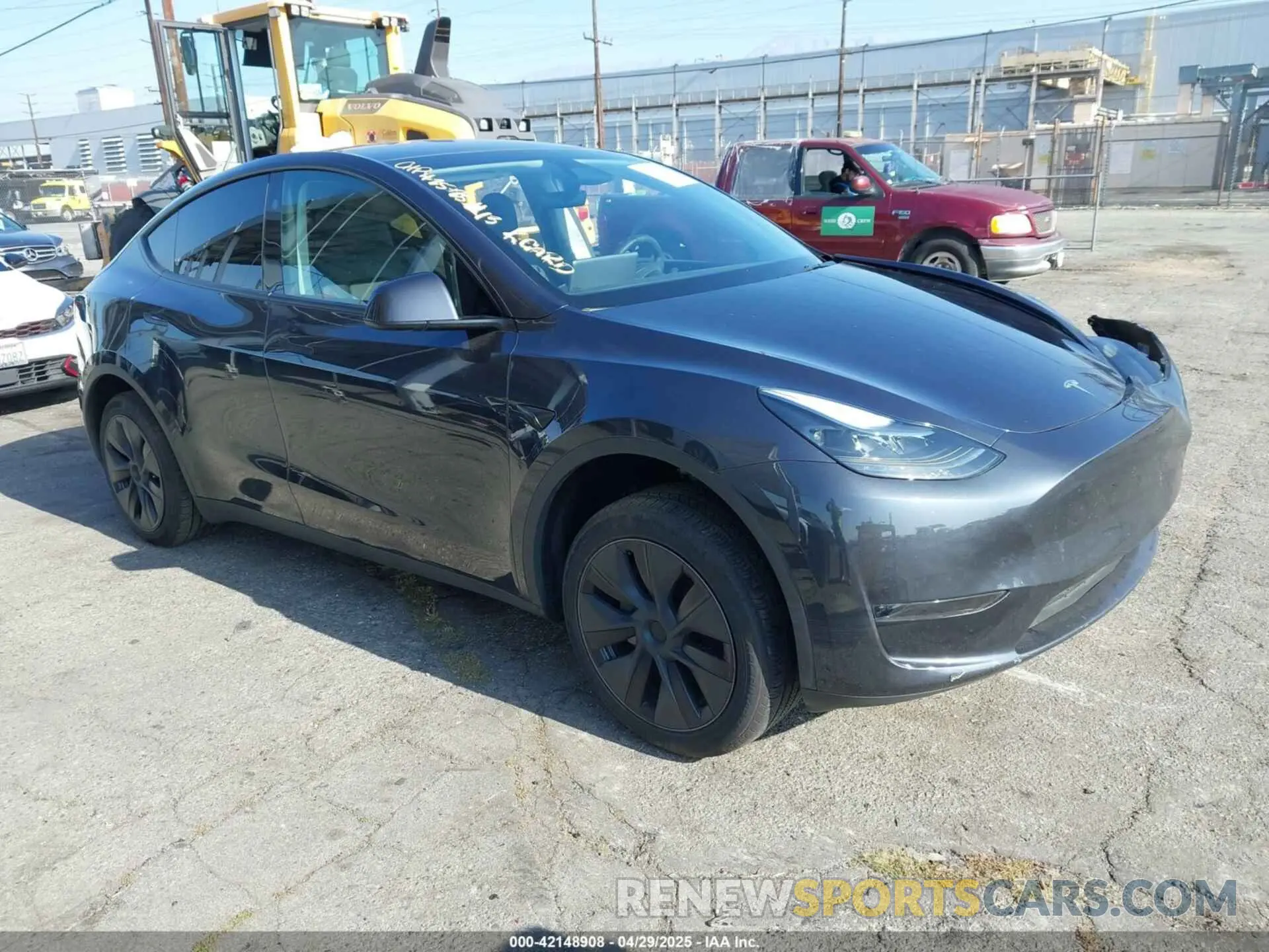 1 Photograph of a damaged car 7SAYGDED0RF197366 TESLA MODEL Y 2024