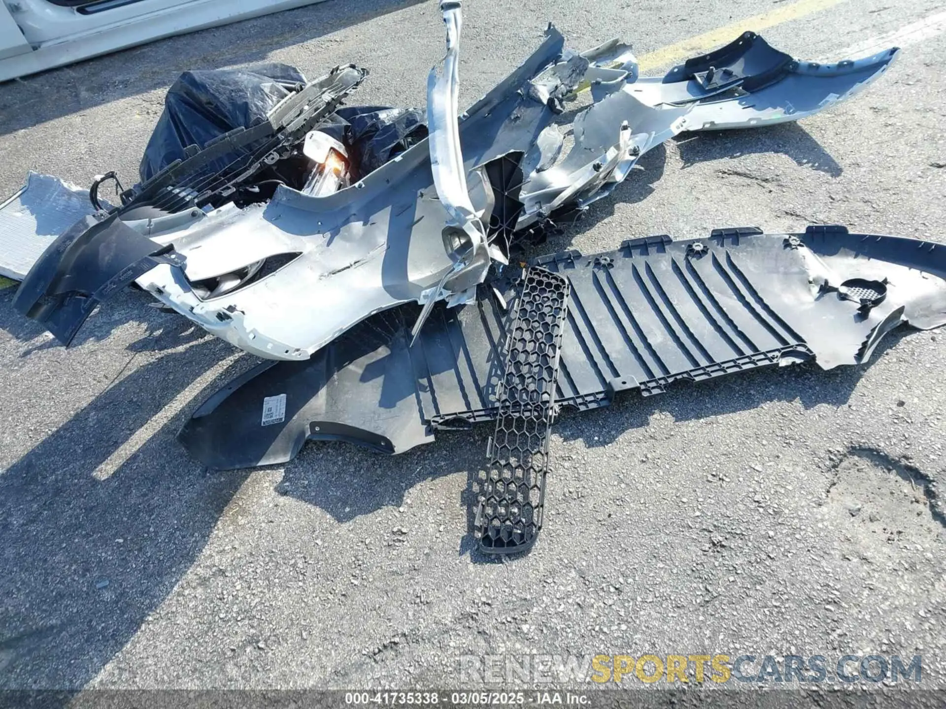 11 Photograph of a damaged car 7SAYGDED0RF199456 TESLA MODEL Y 2024