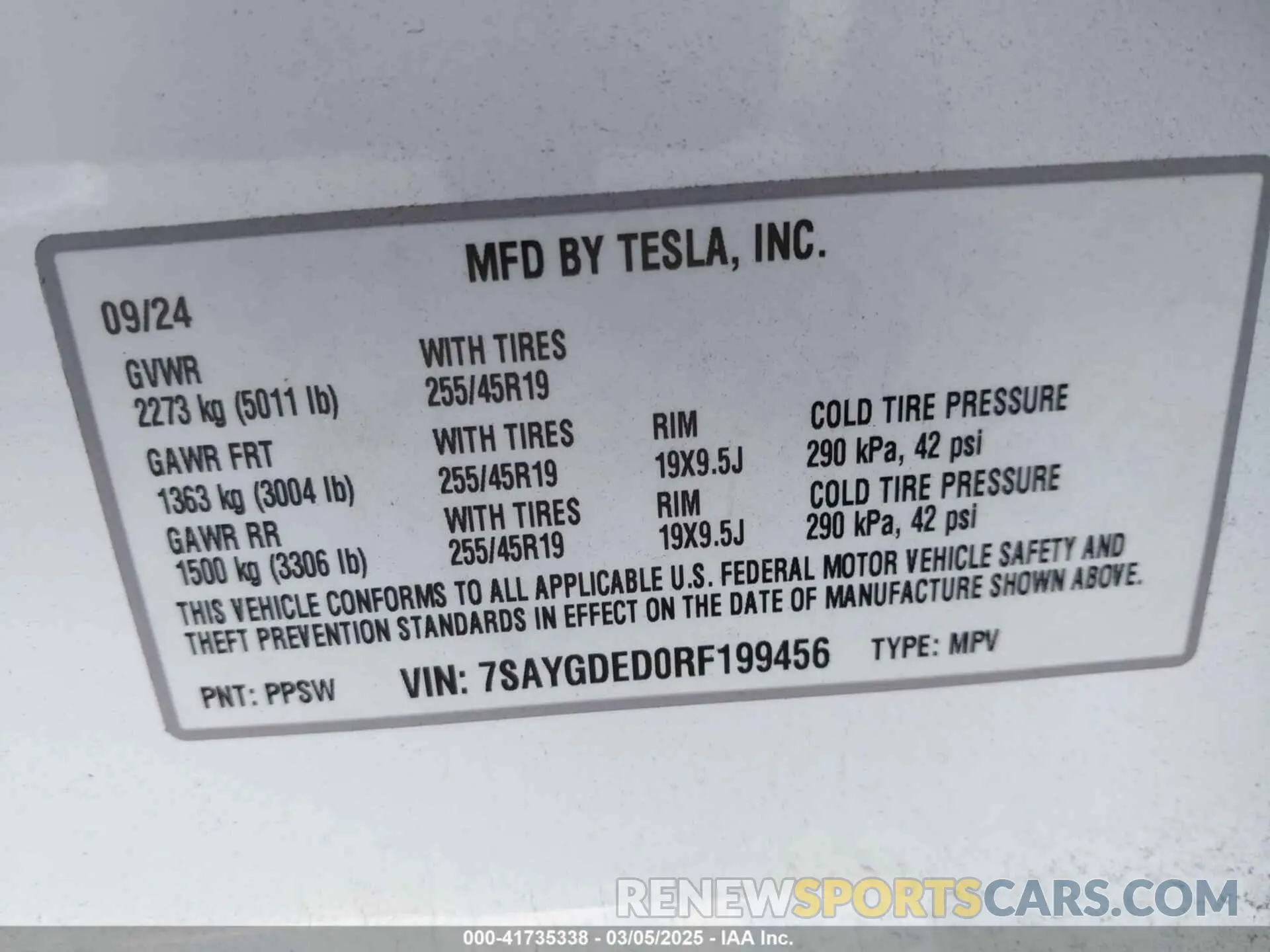 9 Photograph of a damaged car 7SAYGDED0RF199456 TESLA MODEL Y 2024