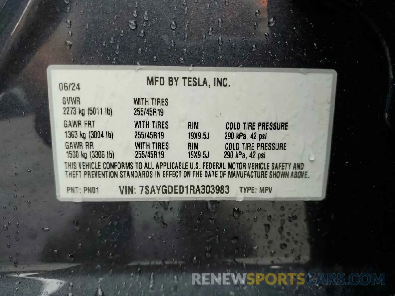 13 Photograph of a damaged car 7SAYGDED1RA303983 TESLA MODEL Y 2024