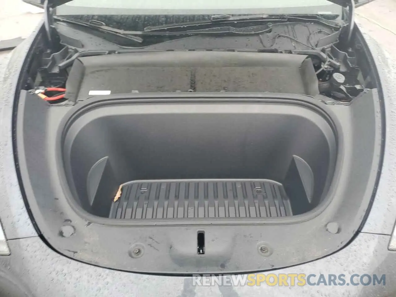 11 Photograph of a damaged car 7SAYGDED1RA321691 TESLA MODEL Y 2024