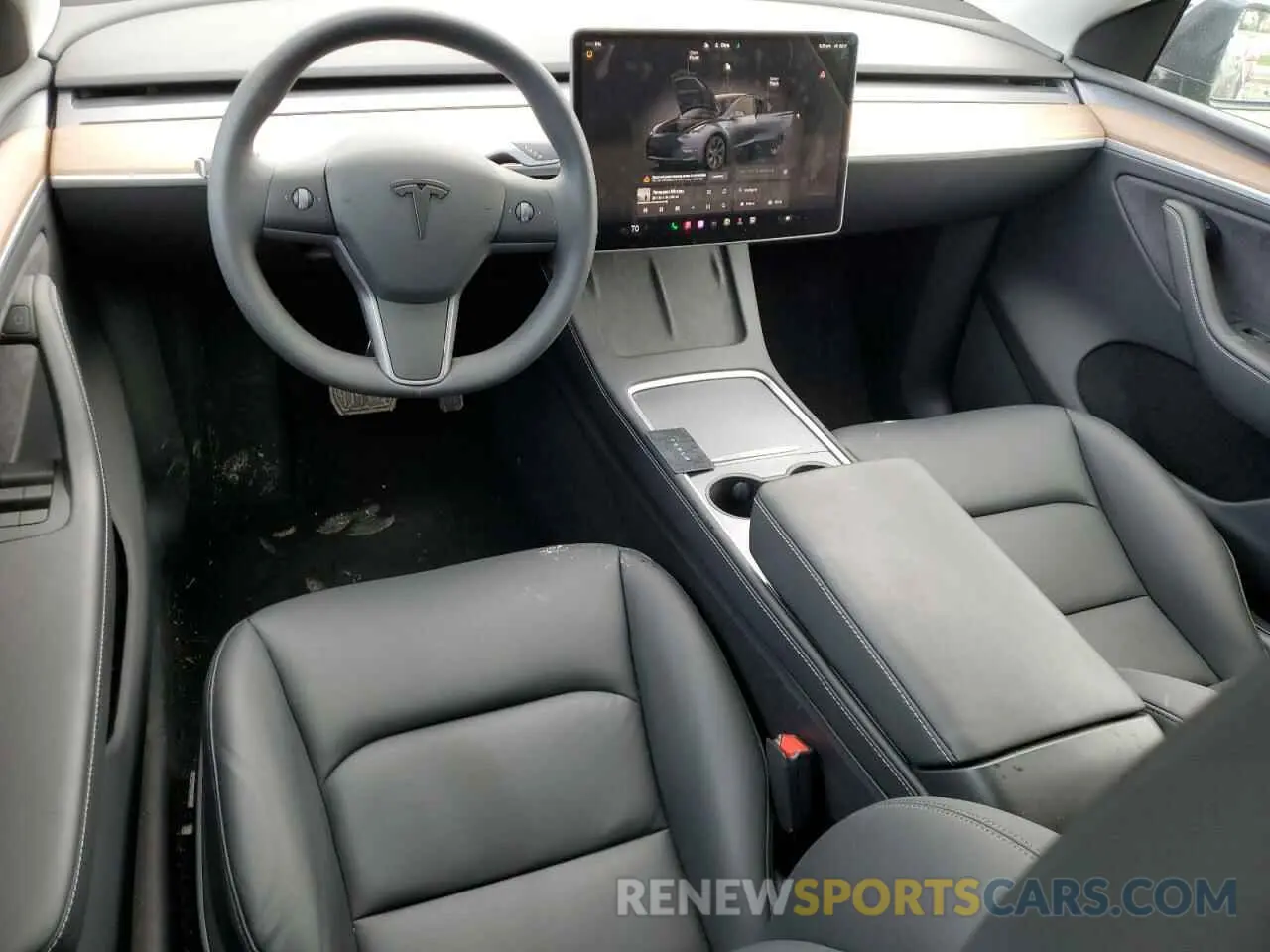 8 Photograph of a damaged car 7SAYGDED1RA321691 TESLA MODEL Y 2024