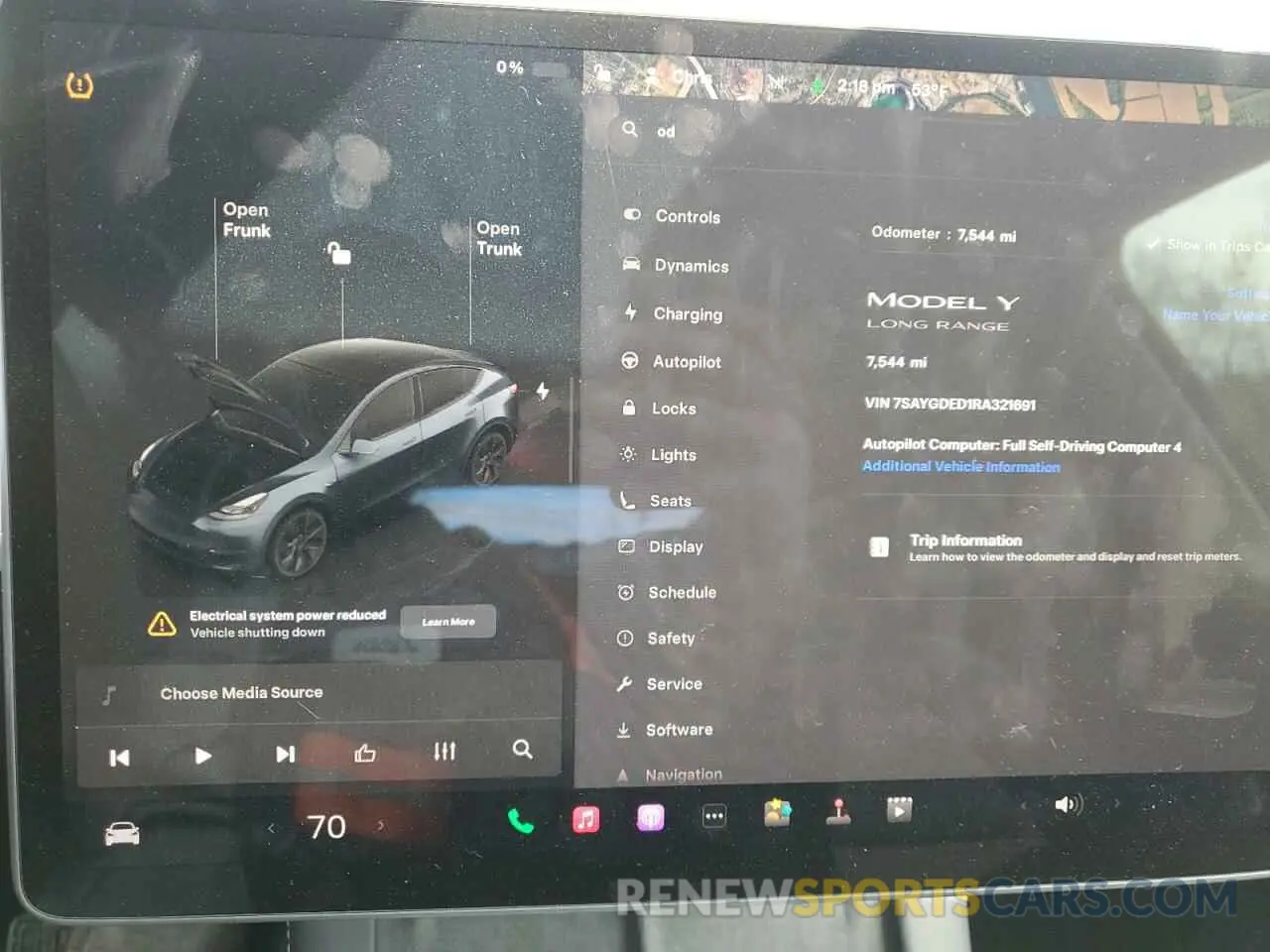 9 Photograph of a damaged car 7SAYGDED1RA321691 TESLA MODEL Y 2024