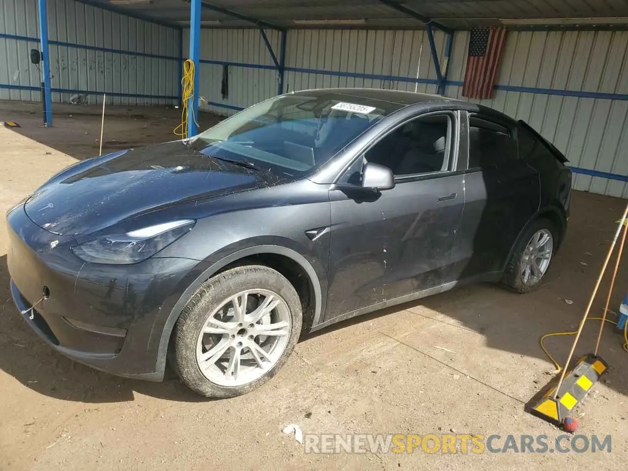 1 Photograph of a damaged car 7SAYGDED1RF005050 TESLA MODEL Y 2024