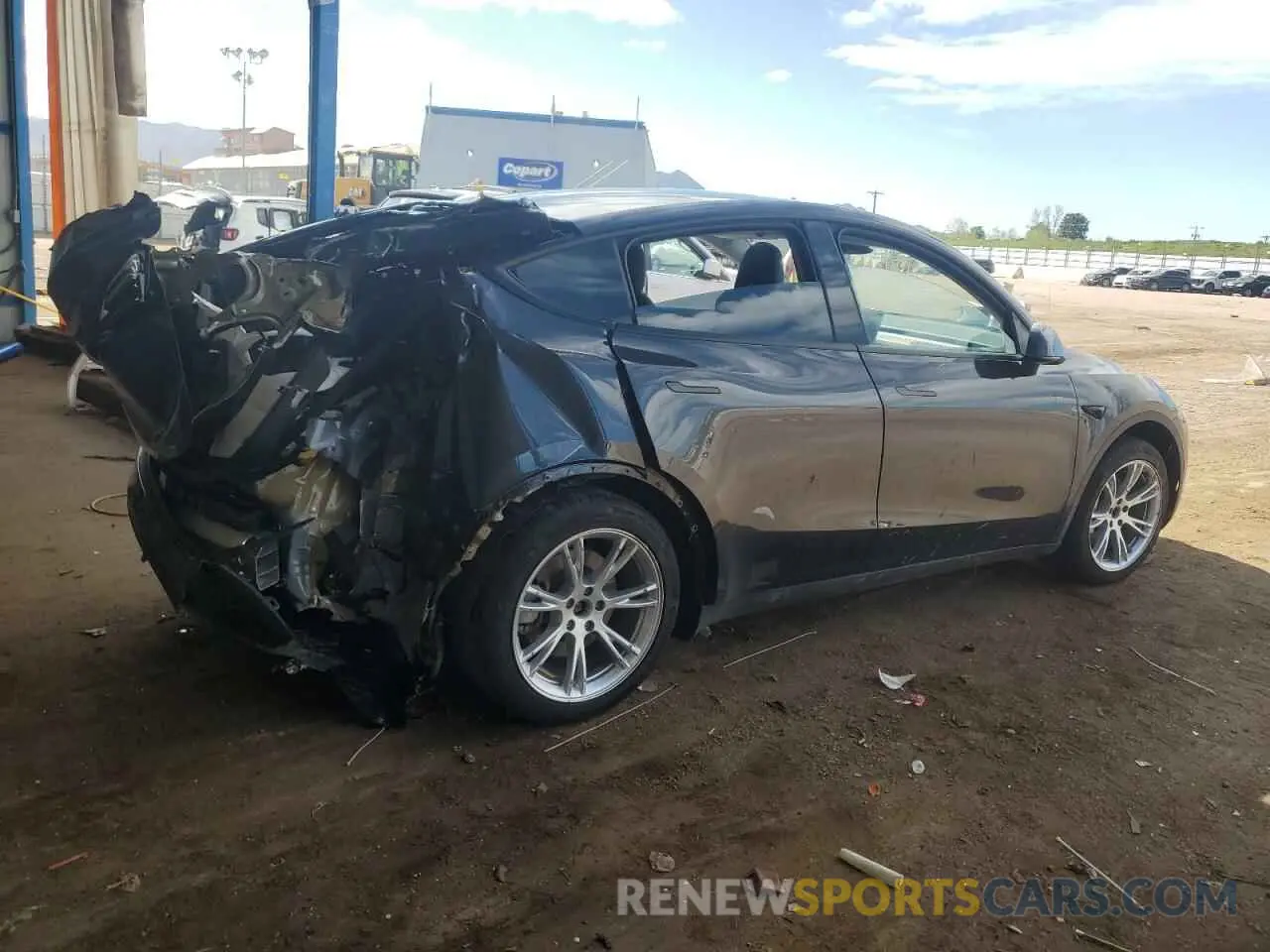3 Photograph of a damaged car 7SAYGDED1RF005050 TESLA MODEL Y 2024